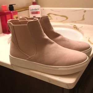 Brand new pink sneakers